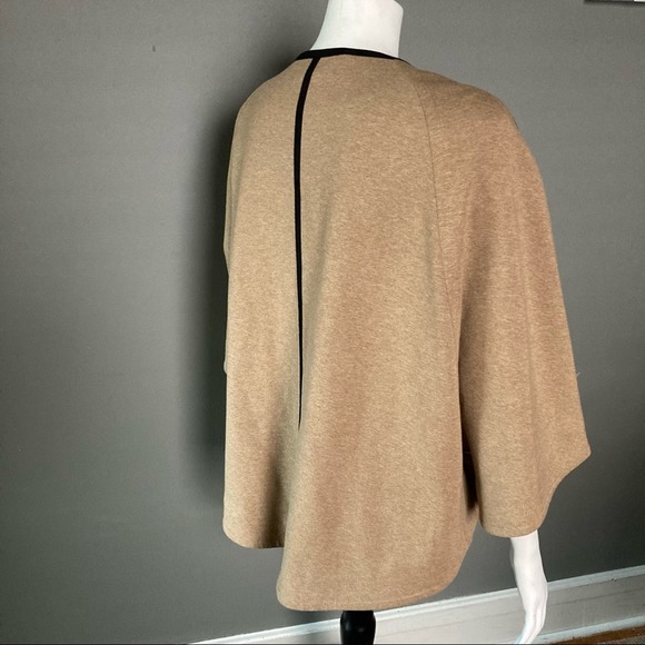 NEW Trina Turk jacket medium cape capelet poncho beige tan - Picture 6 of 11